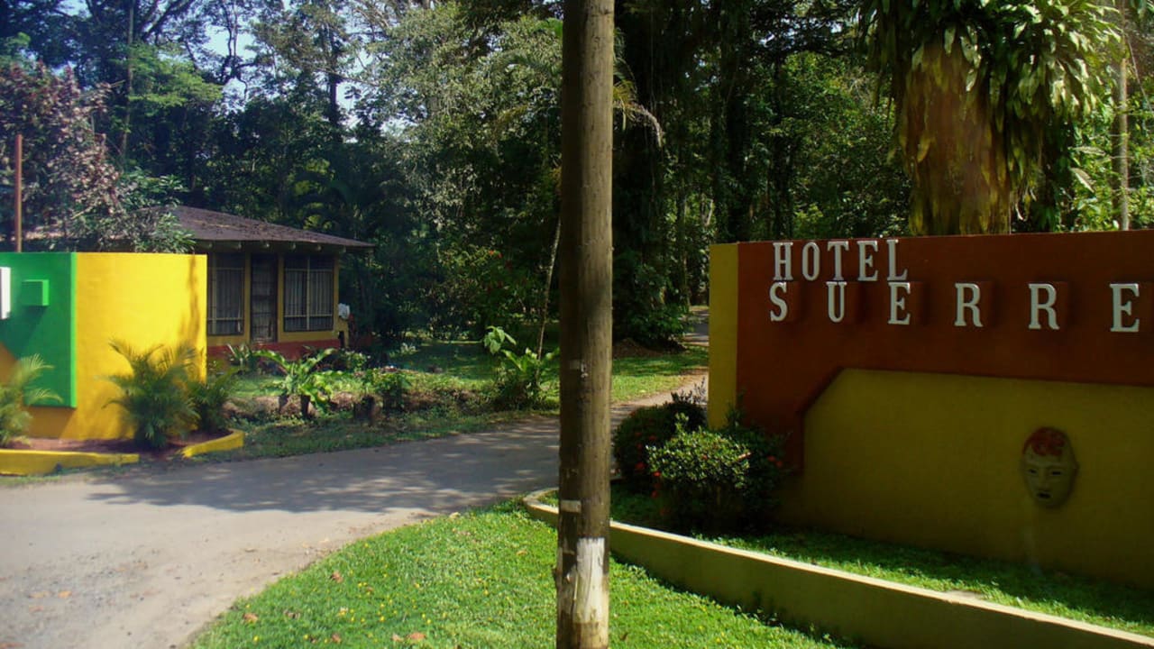 Eingang zum Hotel Hotel Suerre Caribbean Beach