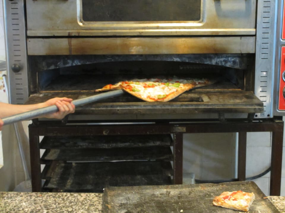 Pizza Riadh Palms Resort & Spa