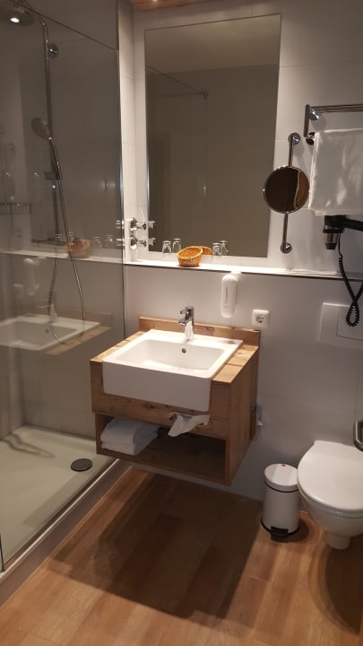 Badezimmer  HYPERION Hotel Garmisch-Partenkirchen