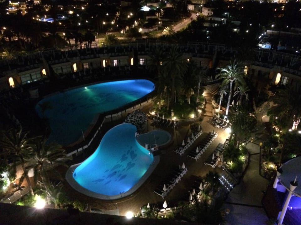 Pool bei Nacht Gloria Palace San Agustin Thalasso & Hotel