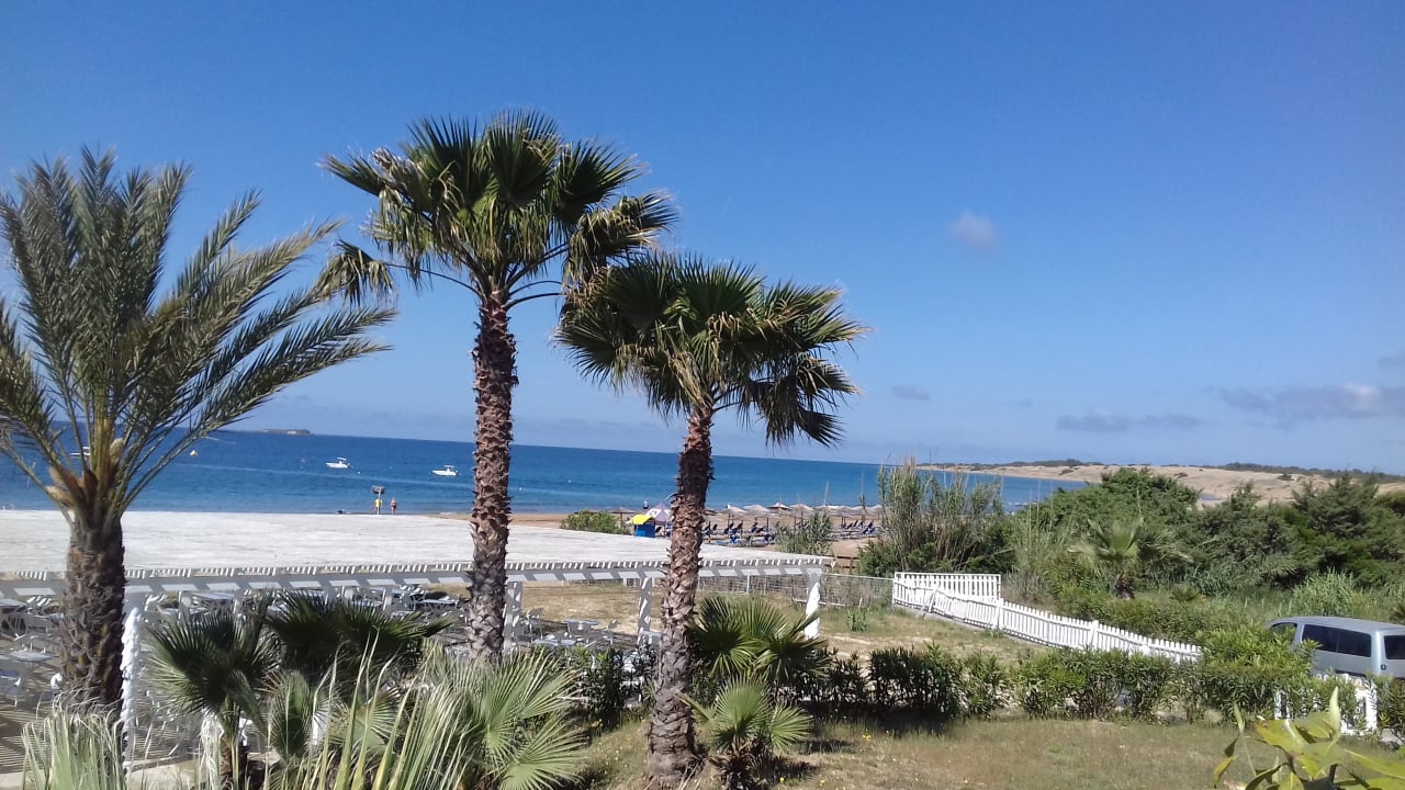 Strand Sandy Beach Resort