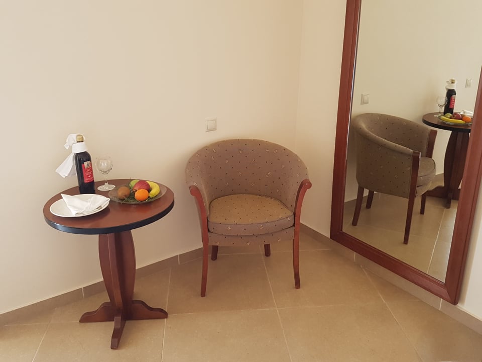 Zimmer Apollonia Beach Resort & Spa