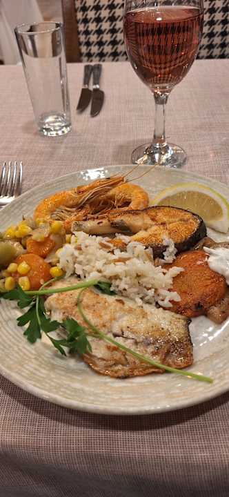 Gastro Melas Resort Hotel