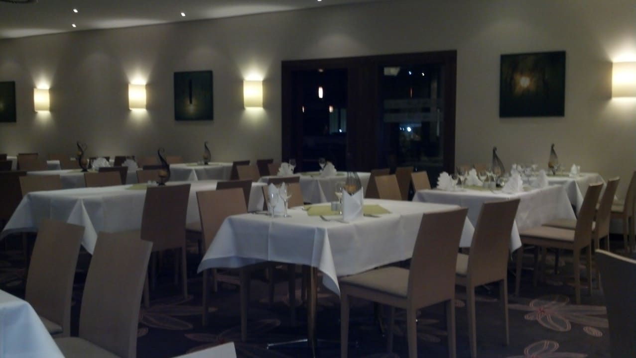 Restaurant und Frühstüchssaal Parkhotel Rügen