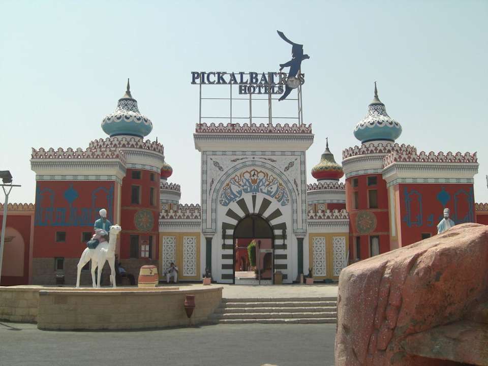 Frontansicht Pickalbatros Alf Leila Wa Leila Resort - Neverland Hurghada