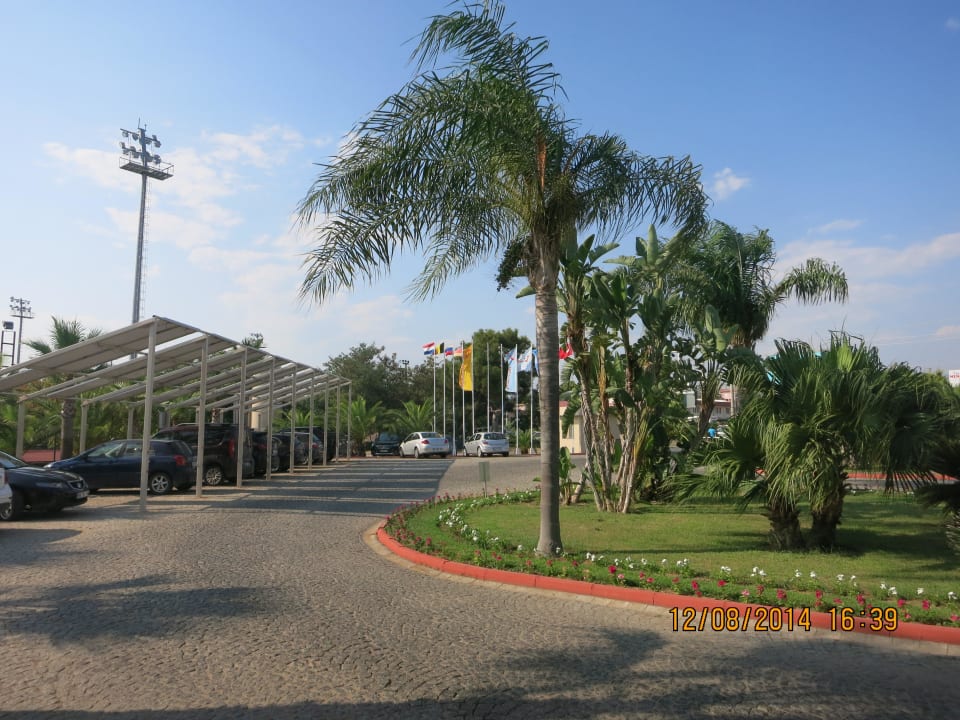 Eingang TUI BLUE Palm Garden