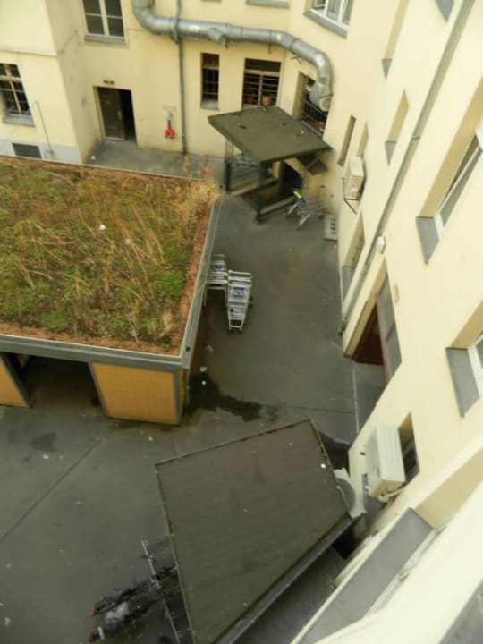 Standartzimmer gehen in den Innenhof acom Hotel Berlin Kurfürstendamm