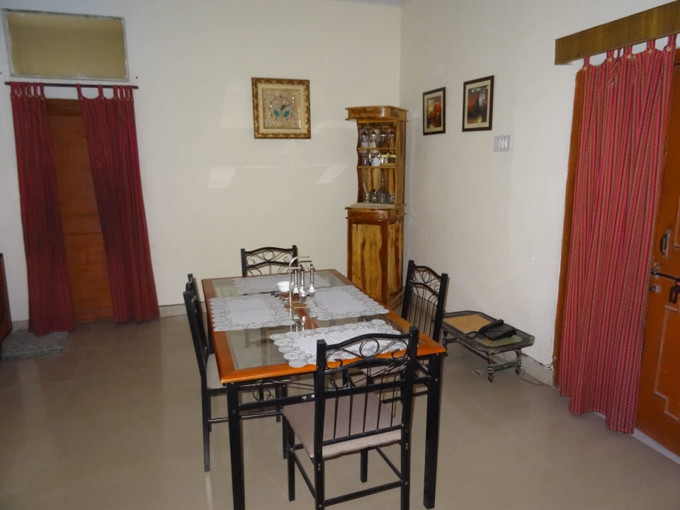 Kleiner Frühstücksraum im Erdgeschoss Rampura Kothi
