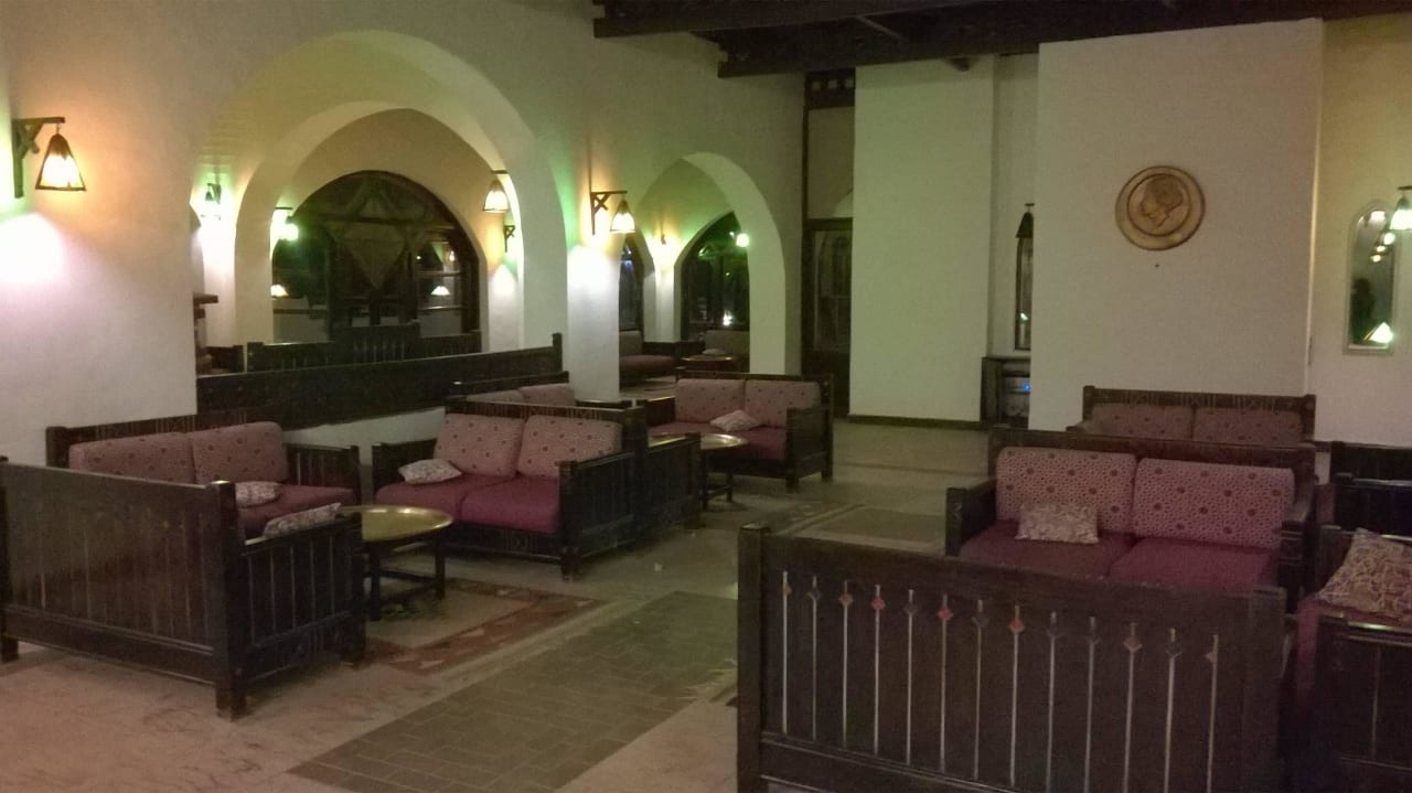 Om Kolthom Bar Arabella Azur Resort
