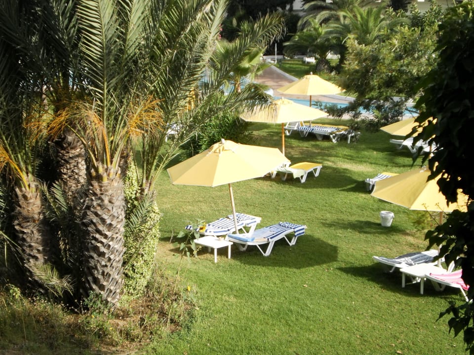 Vom Balkon auf die Gartenanlage Mahdia Beach & Aquapark