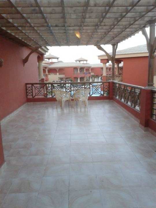 Riesen Terrasse Pickalbatros Alf Leila Wa Leila Resort - Neverland Hurghada
