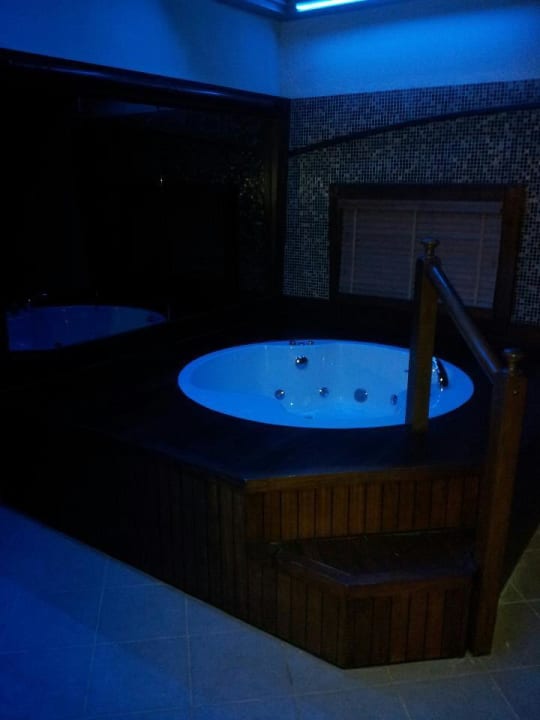 Whirlpool  Saturn Palace Resort Hotel