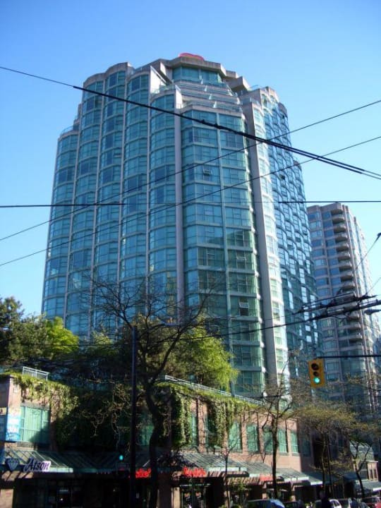 Außenansicht des Rosedale Hotel Rosedale on Robson