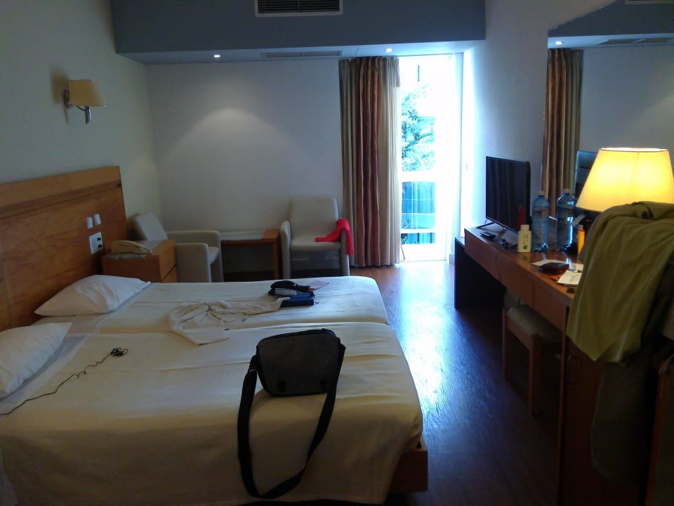 Mit Blick zum Balkon Ibiscus Hotel Rhodos