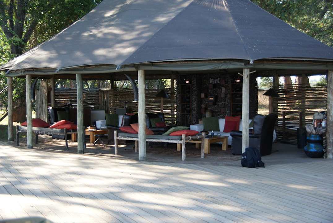 Main Area Ruckomechi Camp