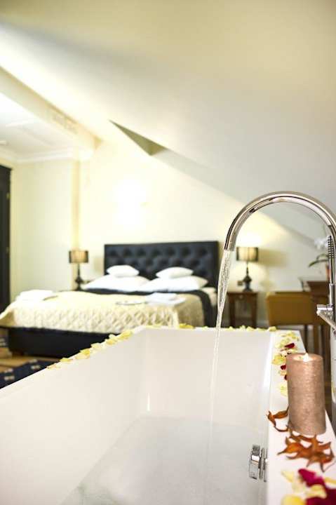 Apartament Carski Hotel Dwór w Zabużu