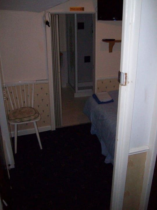 Einbettzimmer mit Dusche und WC Castleton Guest House