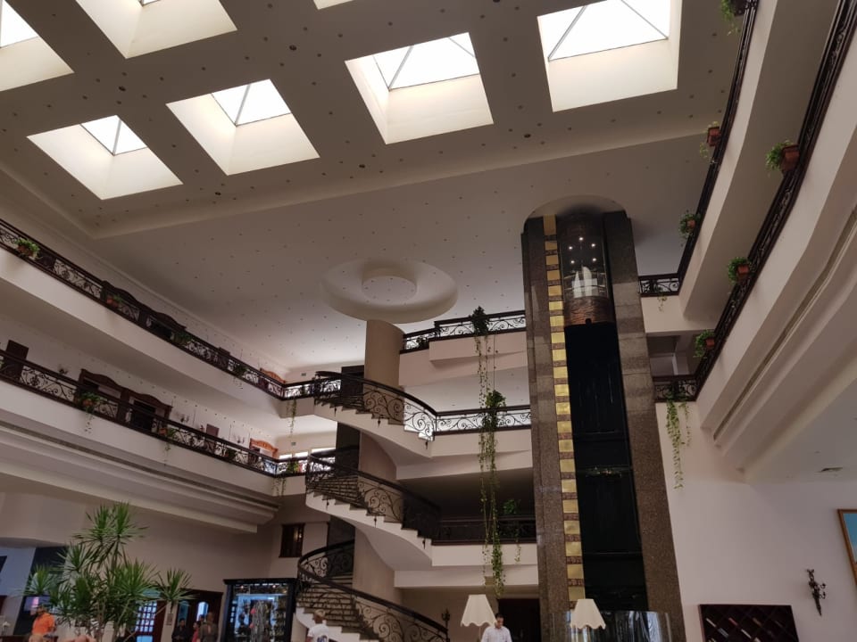 Lobby Titanic Resort & Aqua Park