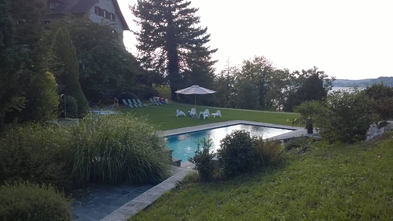 Zugang zur Poolanlage See- und Seminarhotel FloraAlpina