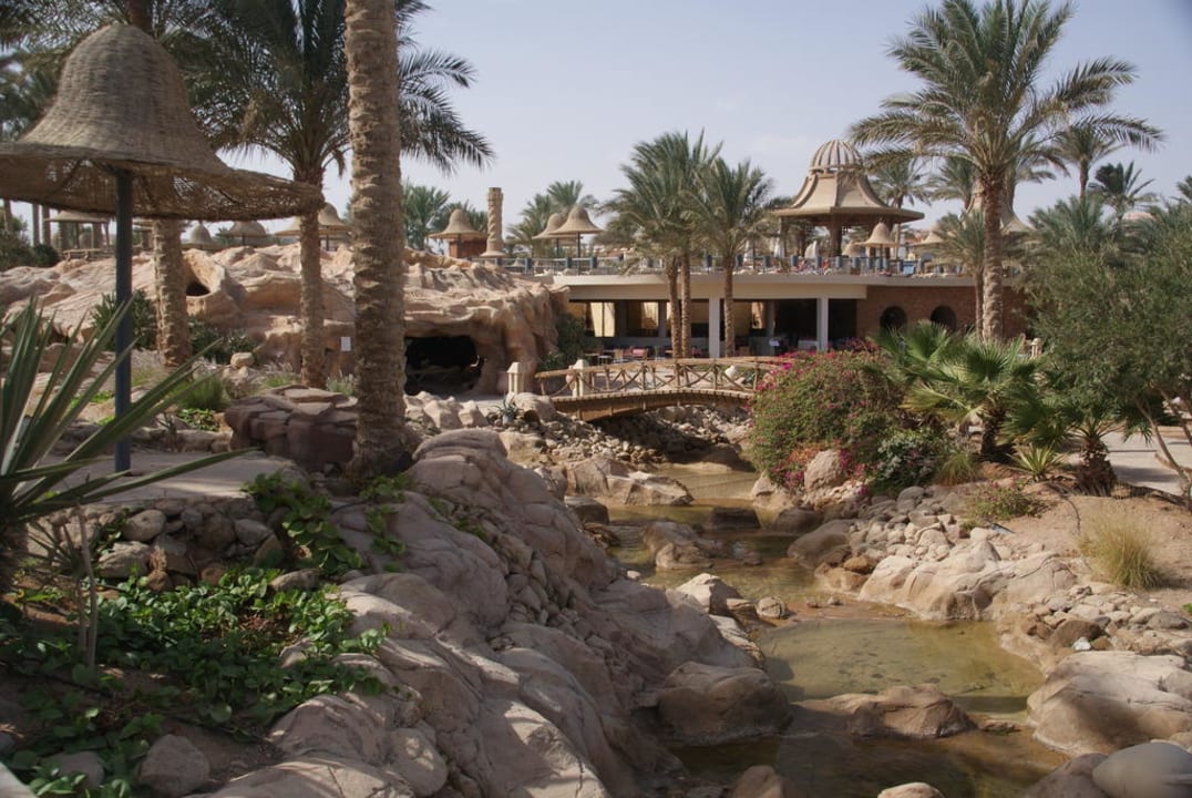 Ogrod Parrotel Beach Resort