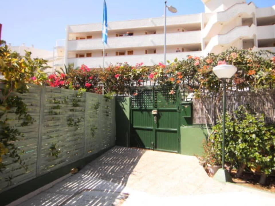 Toreingang Artemisa Gay Bungalows