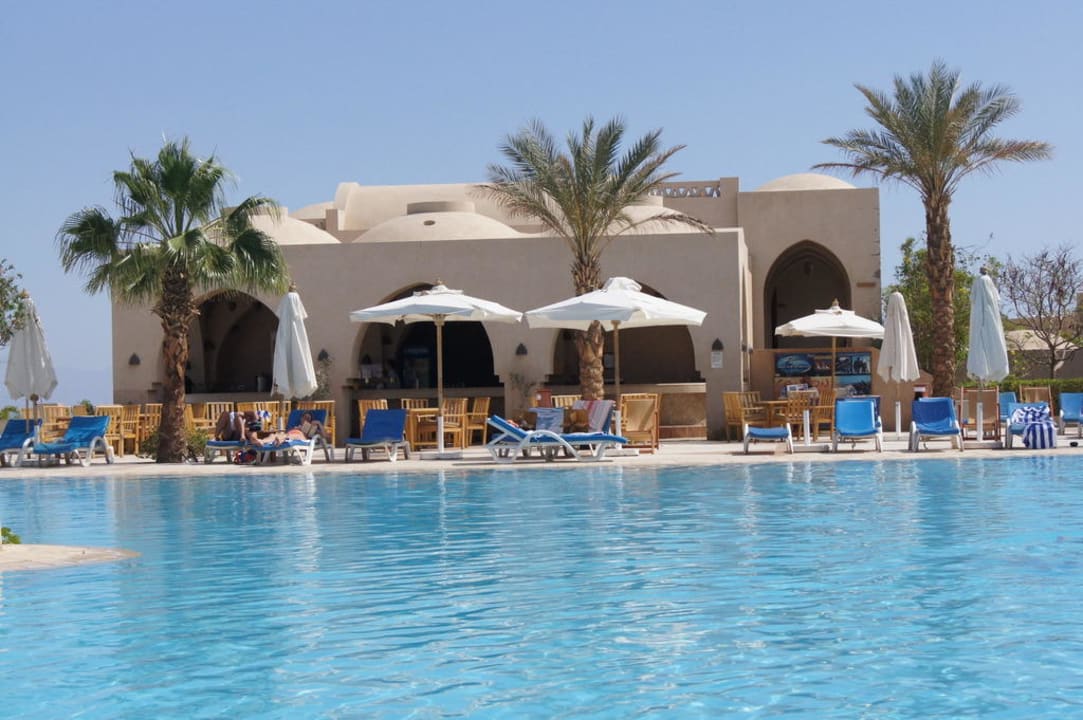 Bar przy basenie El Wekala Aqua Park Resort Taba Heights