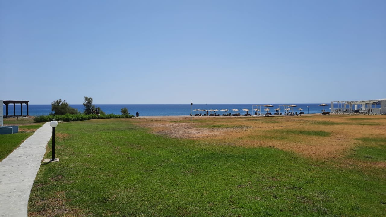 Gartenanlage Asterias Beach Resort