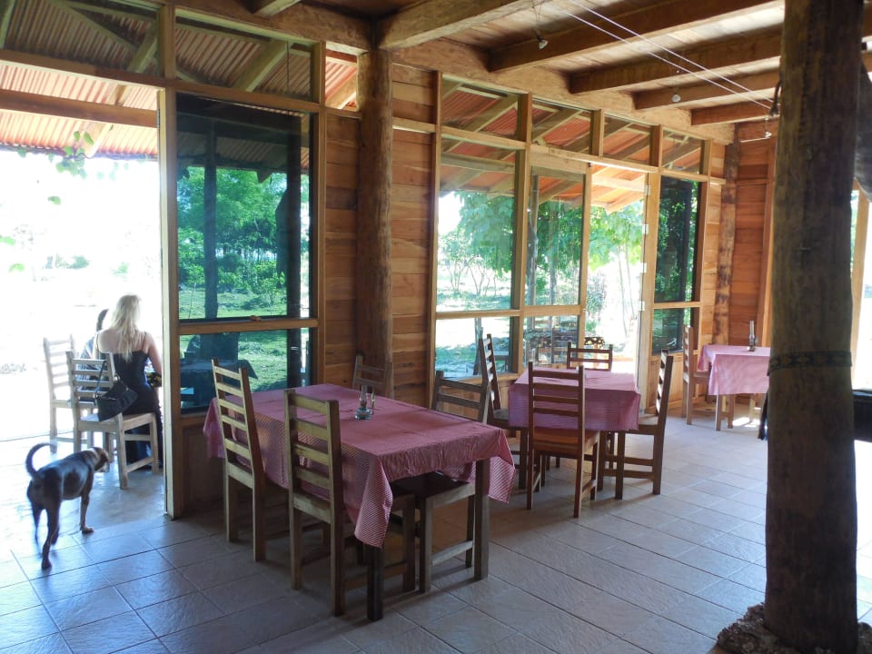 Schmackhaftes Essen Oro Beach Bungalows