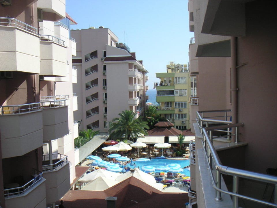 Vom 3. Stock Nebengebäude Richtung Meer Hotel Kahya