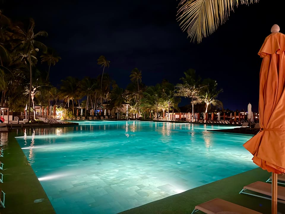 Pool OBLU XPErience Ailafushi