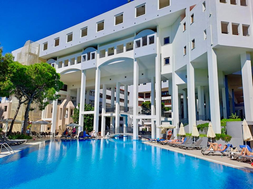 Pool Asteria Collection Side