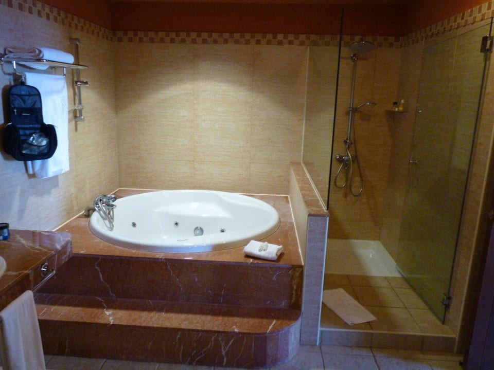 Bad Suite Whirlpool & Riesendusche Occidental Jandía Royal Level - Adults only
