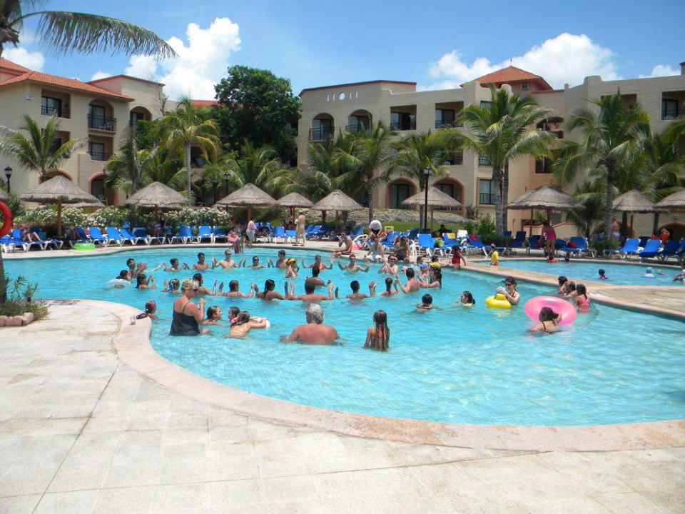 Pool Sandos Playacar Beach Resort