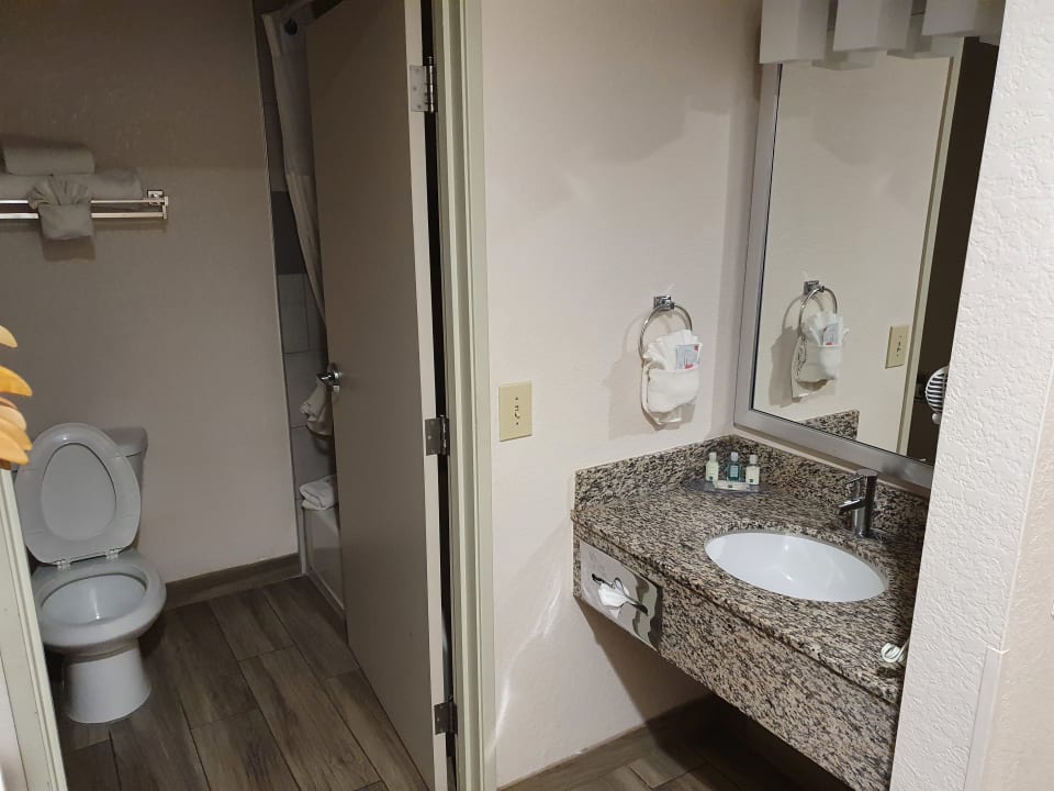 Zimmer Quality Inn Near Grand Canyon