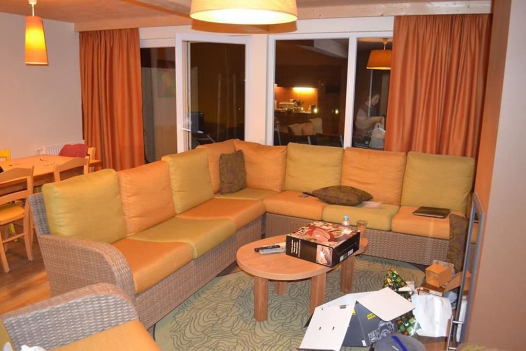 Wohnzimmer mit Küche Center Parcs Park Bostalsee