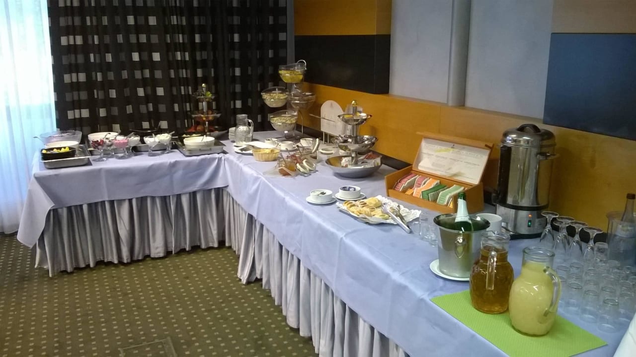Frühstücksbuffet Nebenraum SEEhotel Friedrichshafen