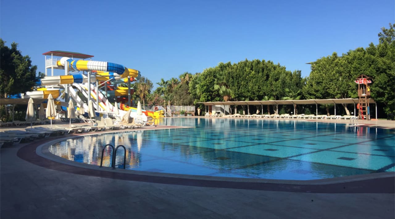 Pool Mira Meridia Beach Hotel