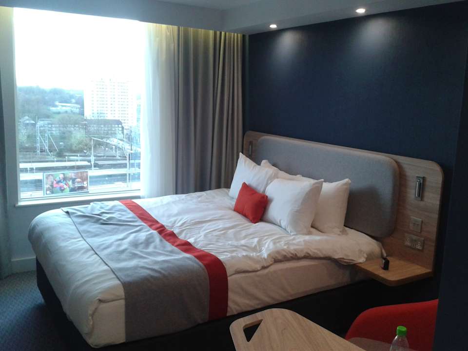 Zimmer Holiday Inn Express - Stockport