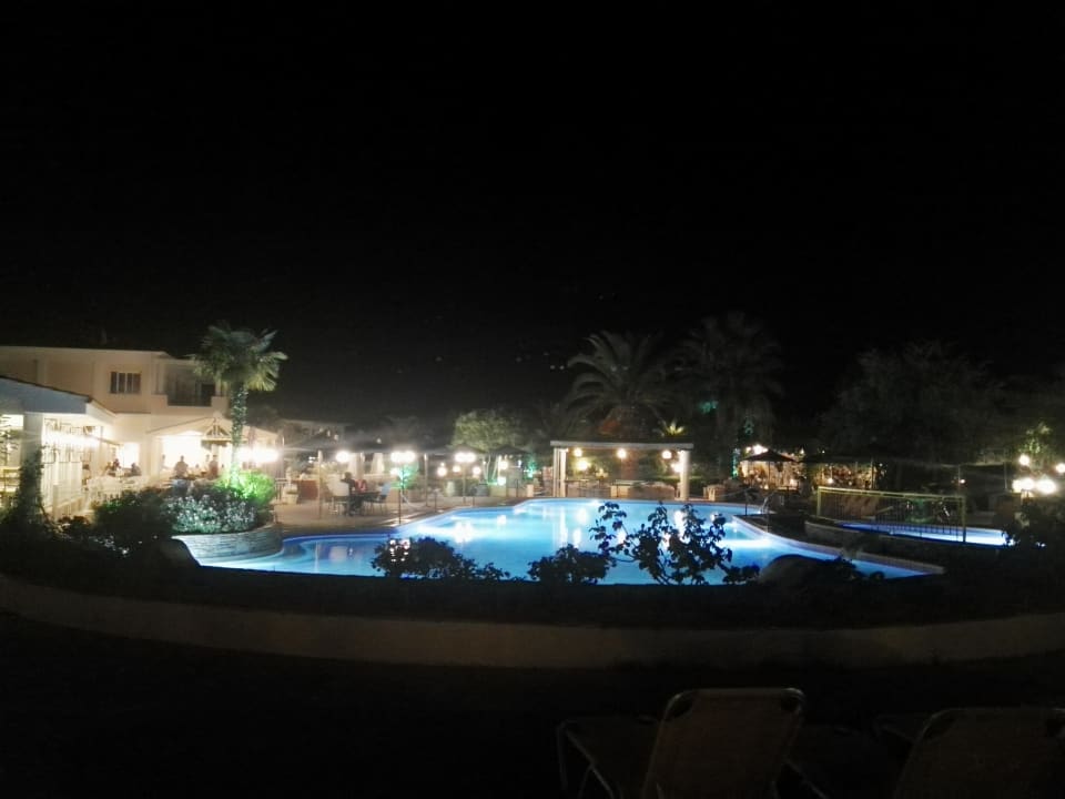 Pool Hotel Chrousso Village