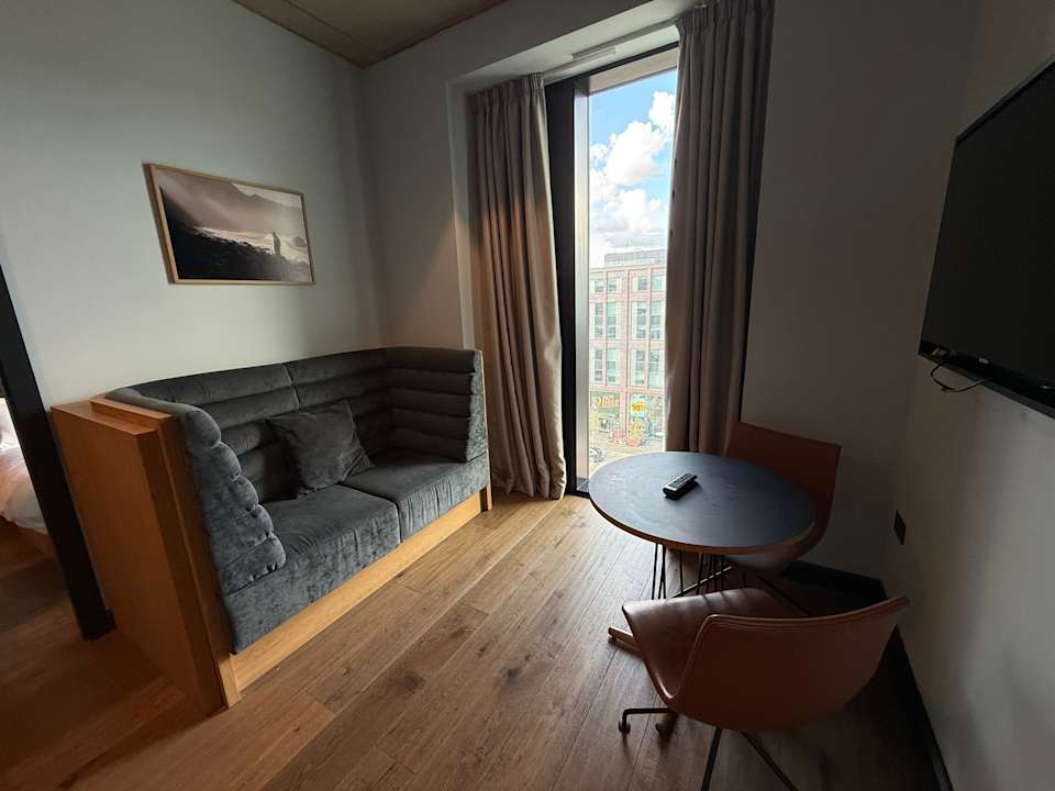 Zimmer Beckett Locke