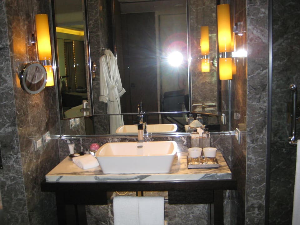 Badezimmer  Siam Kempinski Hotel Bangkok