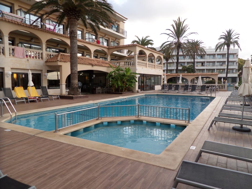 Pool R2 Lago Playa Park