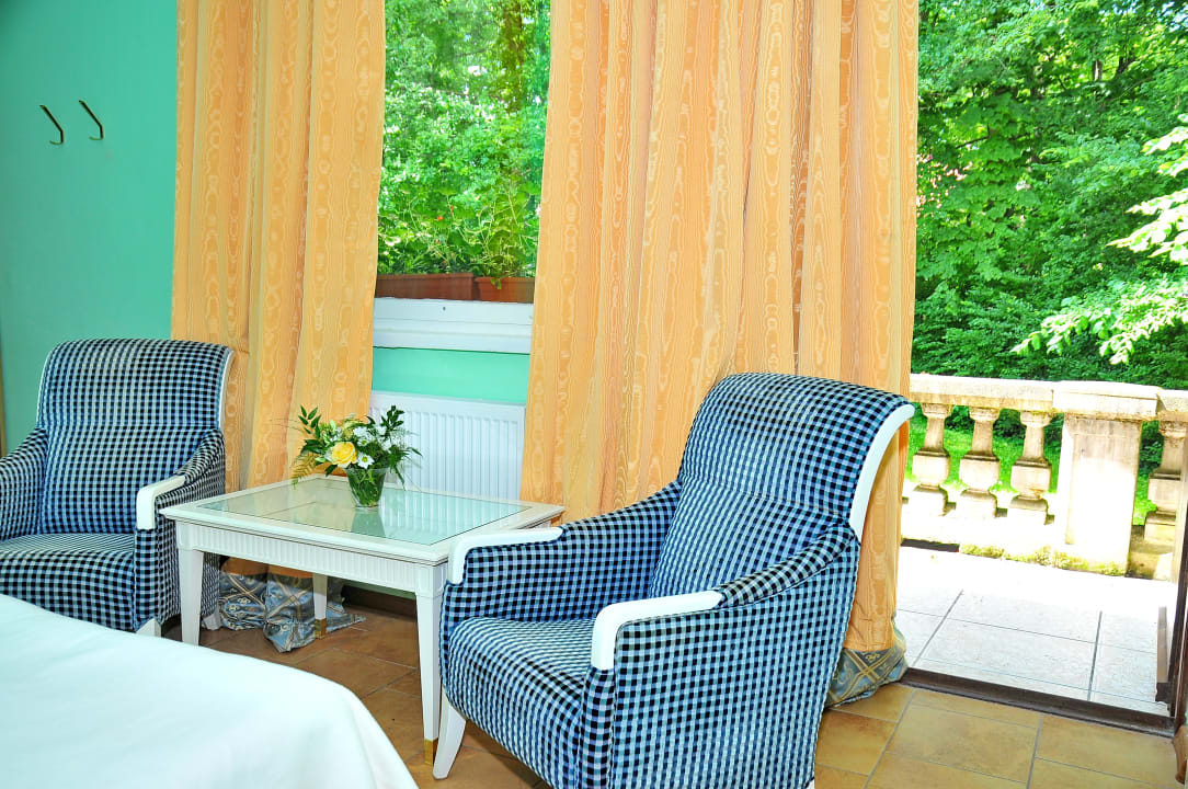 Zimmer Podzamcze - Schlosspension