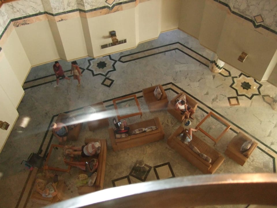 Aus Aufzug wenn mal wieder defekt. Hotel Houria Palace