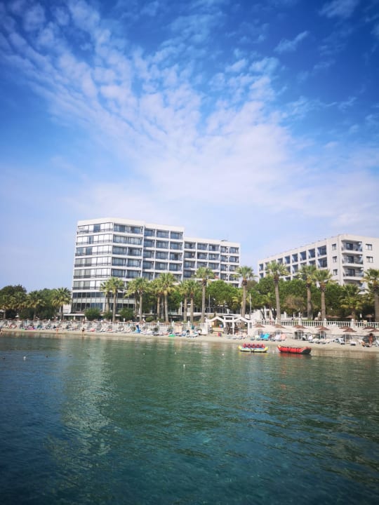 Strand Tusan Beach Resort