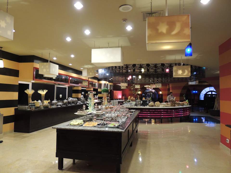 Abendbüffet Hotel Mercure Hurghada