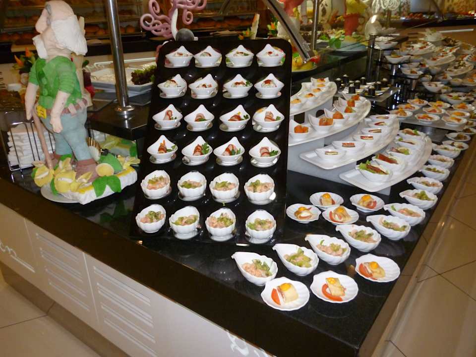 Das Buffet am Abend Hotel Delphin Imperial