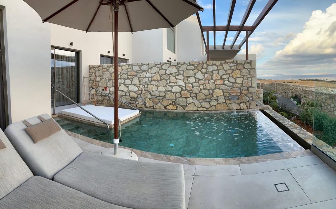Zimmer The Royal Senses Resort, Curio Collection by Hilton