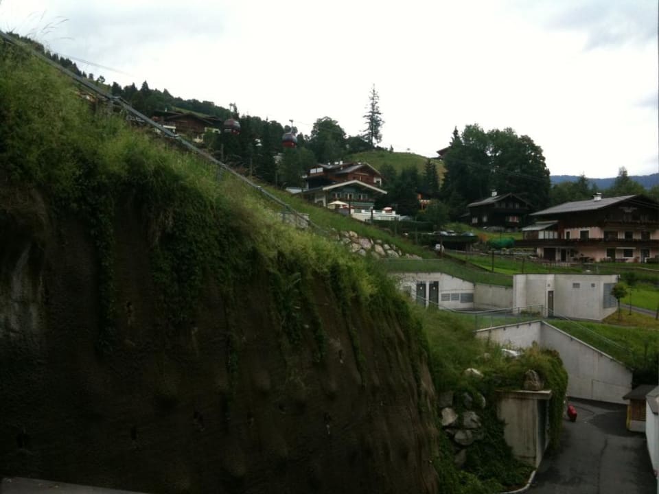 Balkon an der Rückseite The Alpine Palace