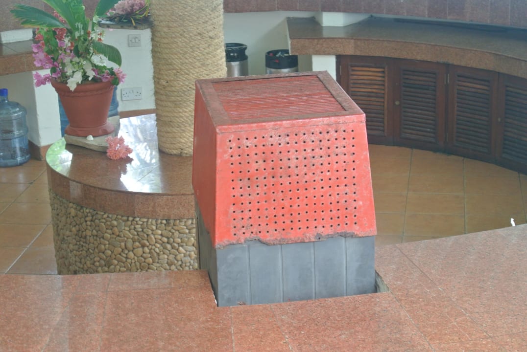 Getränkeautomat so sehen alle aus Neptune Village Beach Resort & Spa